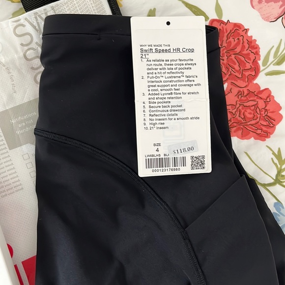 NWOT Lululemon Swift Speed HR CROP 21” w/Face Mask - Picture 3 of 13